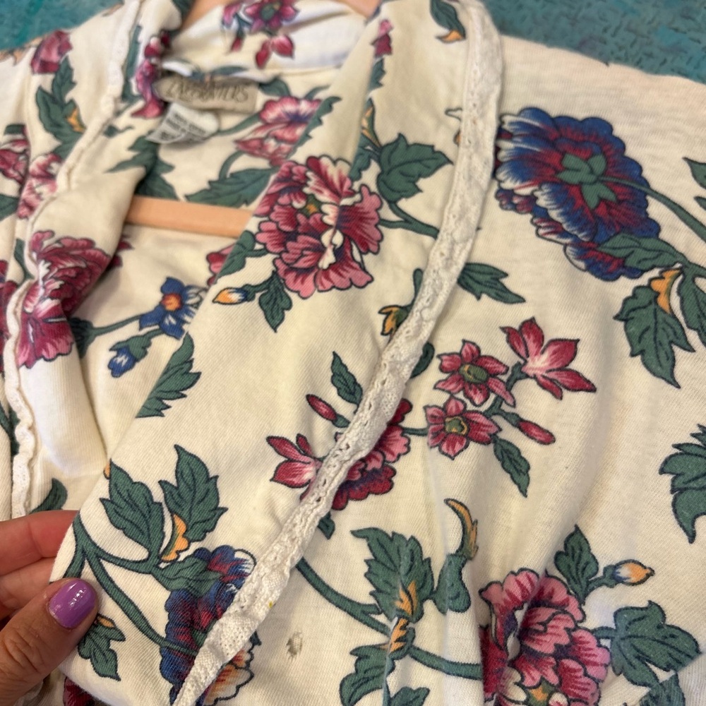 90s Floral Robe - Picture 4 of 9